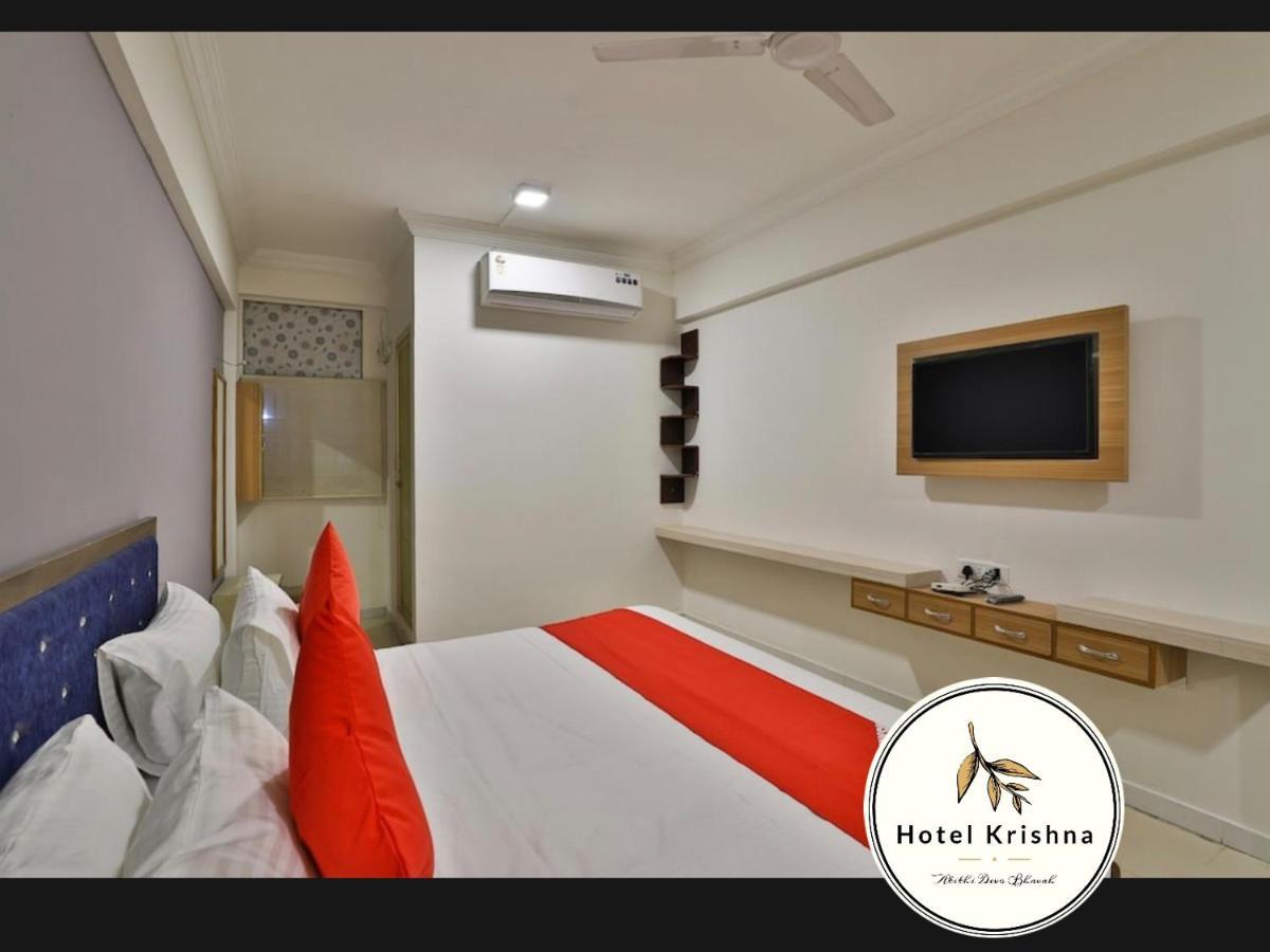 Hotel Krishna Ахмедабад Экстерьер фото